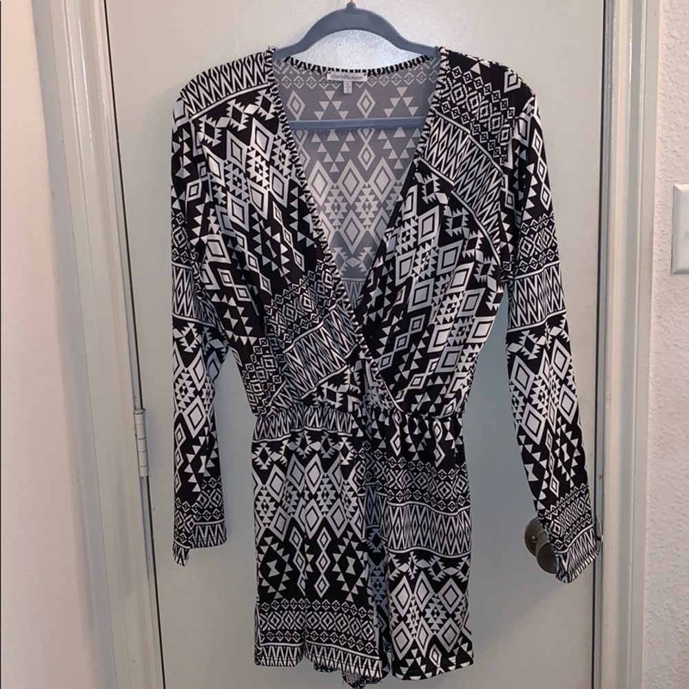 Black and White patterned romper Charlotte Russe